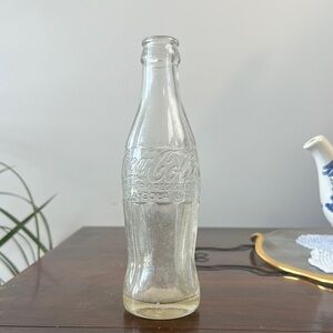 Vintage Coca-Cola Hobble Skirt Glass Empty Collectors Bottle – 1955 6 FL oz